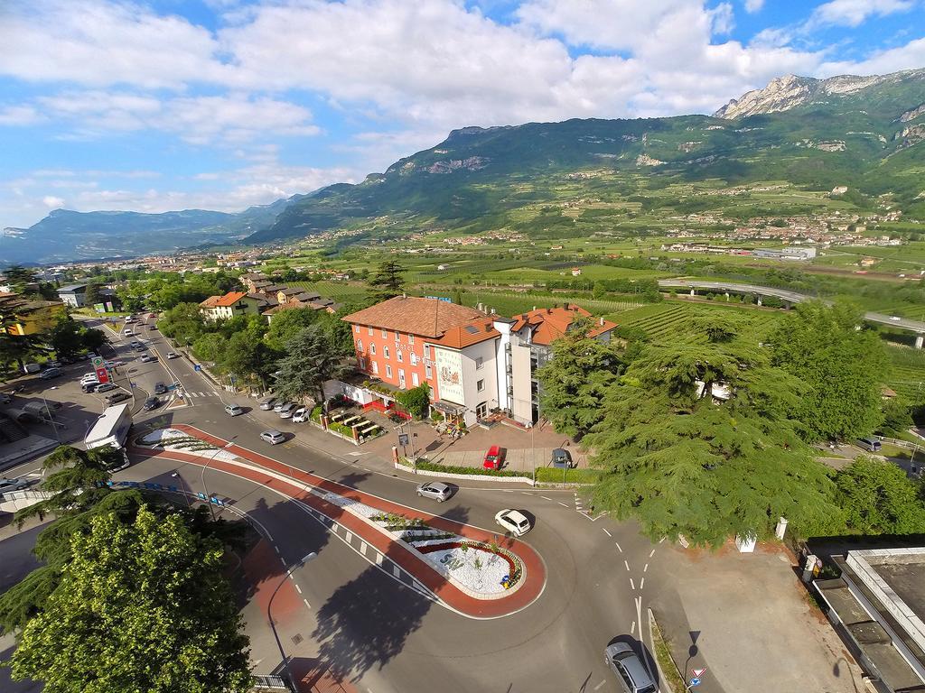Hotel Sant'Ilario 로베레토 외부 사진