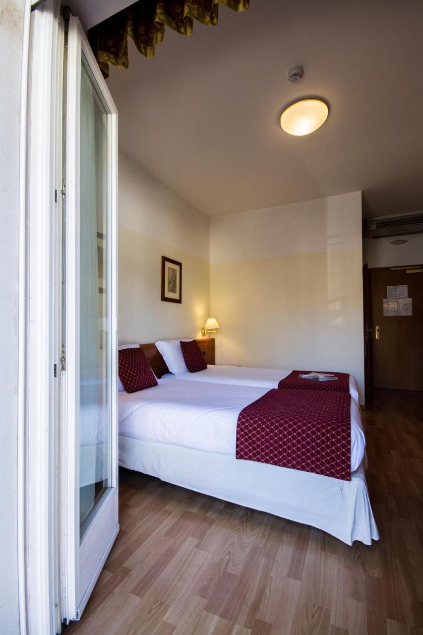 Hotel Sant'Ilario 로베레토 외부 사진