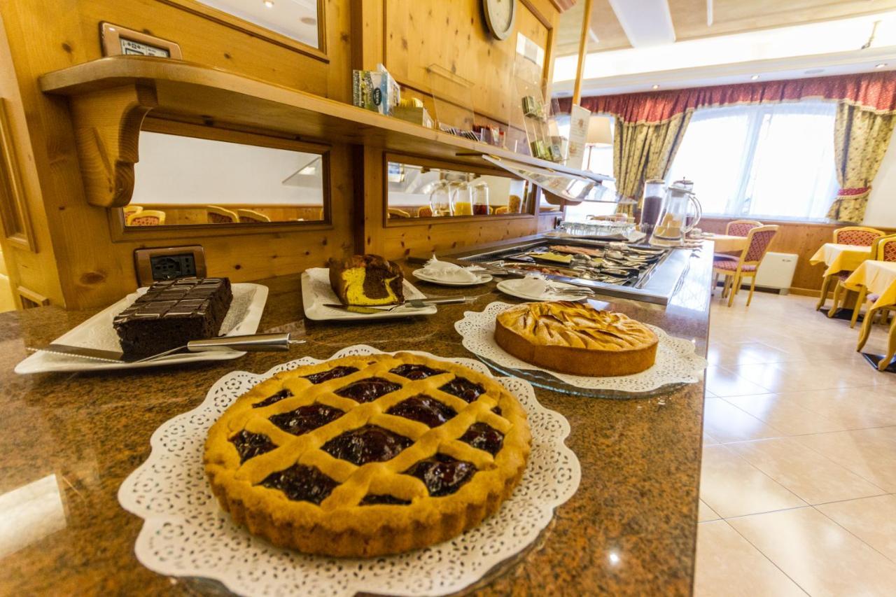 Hotel Sant'Ilario 로베레토 외부 사진